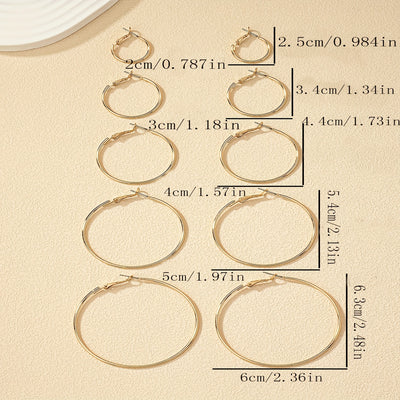 מאיה | סט עגילי חישוק אלגנטיים במראה זהוב יוקרתי