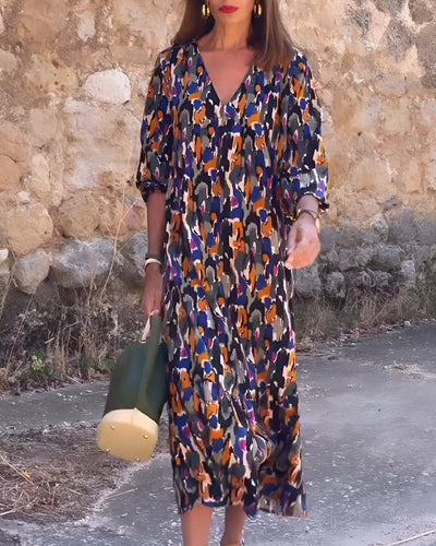 ויולטה | שמלת וי ארוכה עם דוגמת רטרו ונוחות אלגנטית לכל רגע