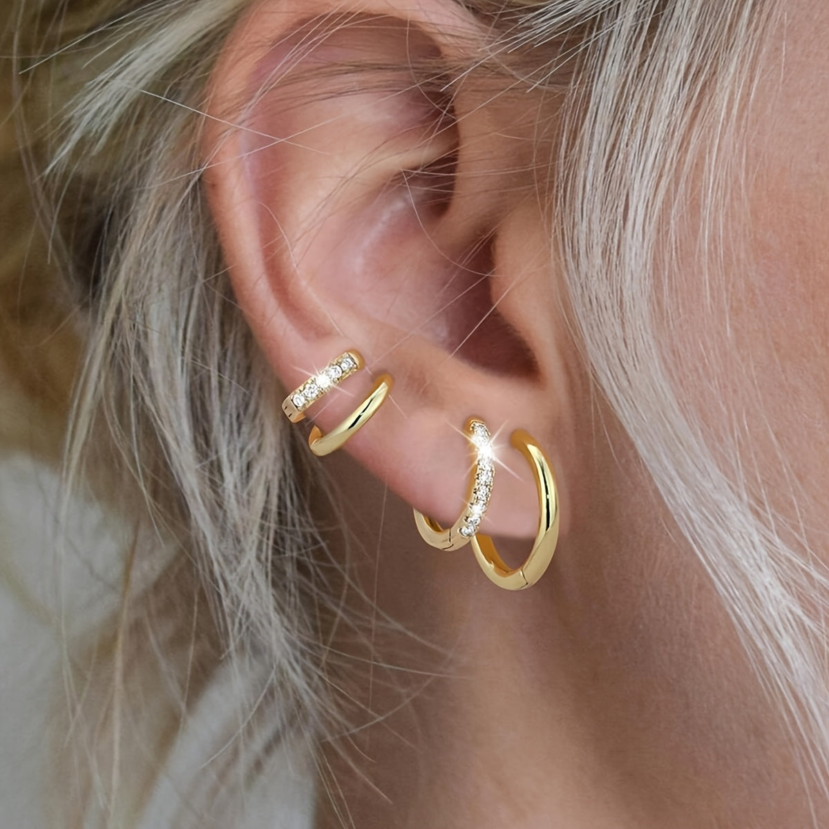 אלה | עגילי הוק עדינים עם נצנוץ זירקוניה