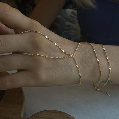 תמר | סט צמידים זהובים עדינים במראה אלגנטי ונוצץ